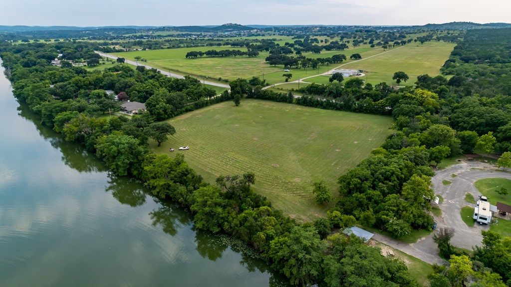 2511 Bandera Hwy, Kerrville, TX 78028